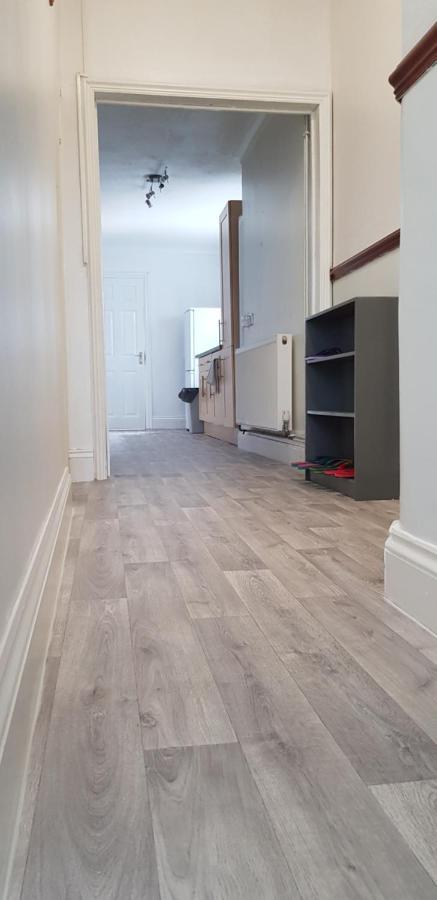U-Din Homes Weymouth Ngoại thất bức ảnh